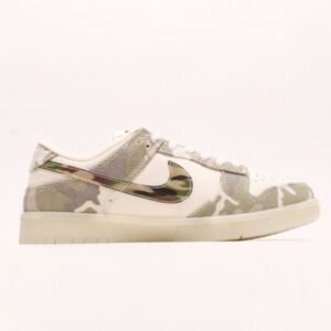 【AT2951】Bape x Nike Dunk Low ホワイト＆ブルー スウッシュ このデザインは伝統的な産業デザインの制約を破ることを主張しています。
