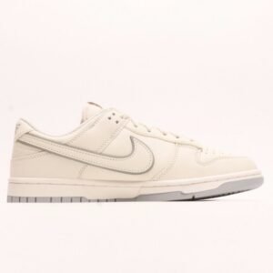 【AT2952】Supreme x Nike Dunk Low コラボ ホワイトグレー 三本クロスライン このコレクションは、伝統的な産業デザインの限界を打破しました。