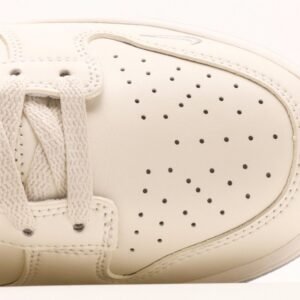 【AT2952】Supreme x Nike Dunk Low コラボ ホワイトグレー 三本クロスライン このコレクションは、伝統的な産業デザインの限界を打破しました。