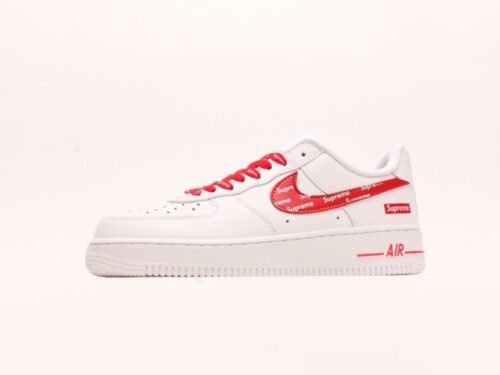 【AT2955】Supreme x Nk Air Force 1'07 Low シュプリームとNk Air Force 1'07 Lowは、柔らかいリザードスキンの牛革を使用しており、全幅のAir Soloエアクッションが内蔵されています。