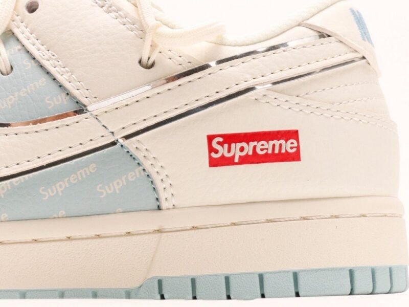 【AT2957】Nike SB Dunk Low Supremeコラボ-アイスブルーの刻印付き、記念日用のハイエンドカスタムローカットカジュアルスニーカー