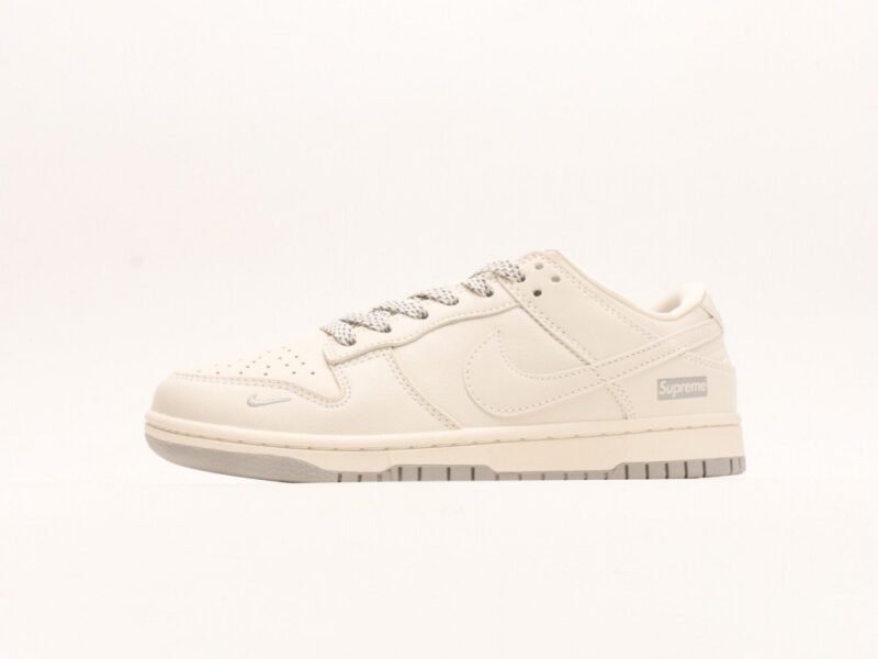 【AT2958】Nike SB Dunk Low Supremeコラボ - クラシックなグレー アニバーサリー高級カスタム ローカットカジュアルスニーカー