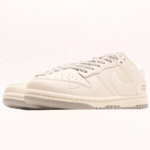 【AT2958】Nike SB Dunk Low Supremeコラボ - クラシックなグレー アニバーサリー高級カスタム ローカットカジュアルスニーカー