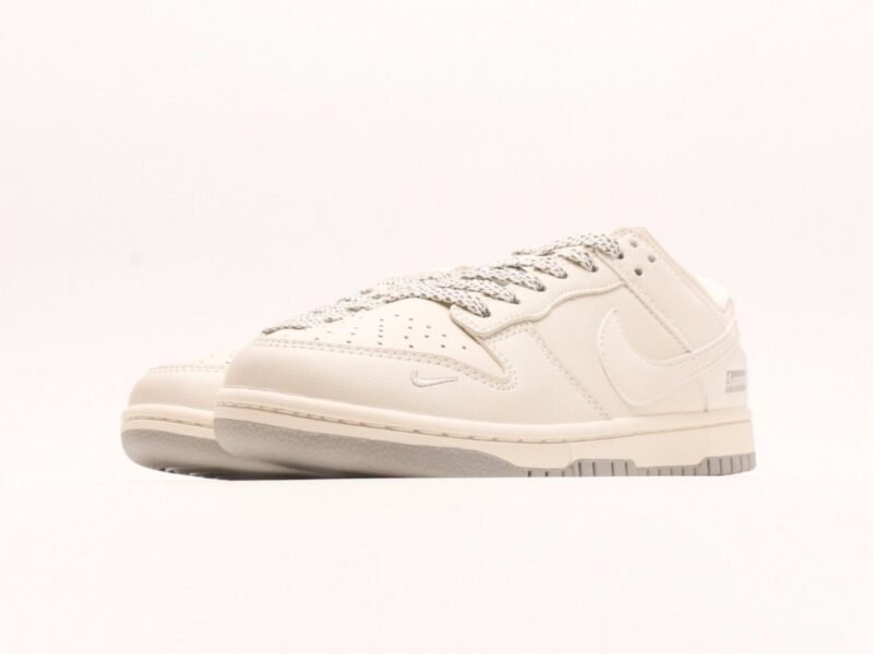 【AT2958】Nike SB Dunk Low Supremeコラボ - クラシックなグレー アニバーサリー高級カスタム ローカットカジュアルスニーカー