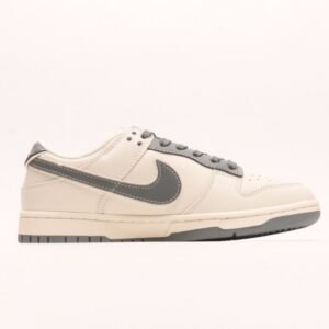 【AT2961】Supreme x Nike Dunk Lowのこのバージョンは、従来の産業設計の制限を打破し、革新を追求しています。
