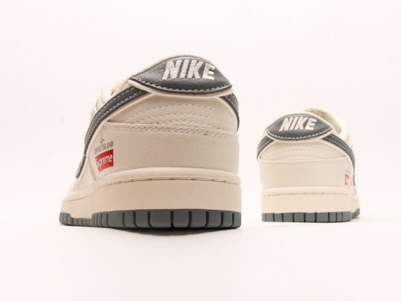 【AT2961】Supreme x Nike Dunk Lowのこのバージョンは、従来の産業設計の制限を打破し、革新を追求しています。