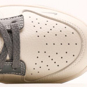 【AT2961】Supreme x Nike Dunk Lowのこのバージョンは、従来の産業設計の制限を打破し、革新を追求しています。