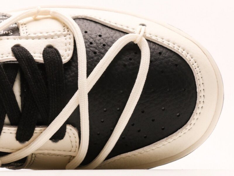 【AT2963】Nike SB Dunk Low Supremeコラボ- ホワイトブラック刻印 アニバーサリー上質カスタム ローカットカジュアルスニーカー