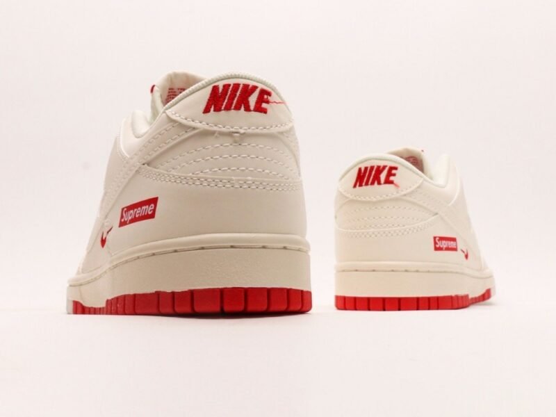 【AT2968】Nike x SupremeのNike SB Dunk Low Supremeコラボレーションローカットカジュアルスポーツスケートボードシューズ