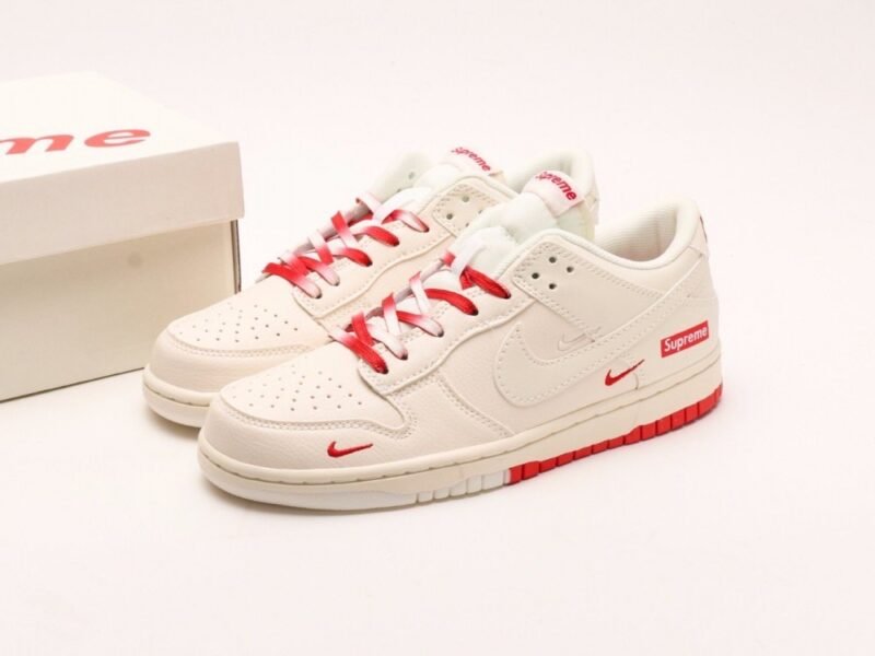 【AT2968】Nike x SupremeのNike SB Dunk Low Supremeコラボレーションローカットカジュアルスポーツスケートボードシューズ