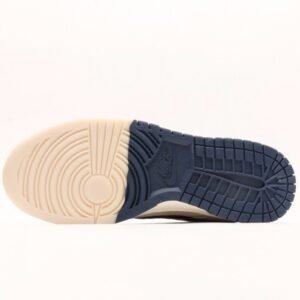 【AT2970】Nike x Supreme Nike SB Dunk Low Supremeコラボ - ライトブルーのチェック、記念すべき高級カスタマイズ、ローカットのカジュアルスニーカー。