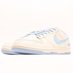 【AT2974】Supreme x Nike Dunk Low 太陽の帆布 このデザインは従来の工業用組み立てラインの制限を打破し、新しいデザインを提案しています。