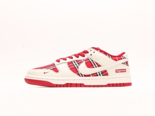 【AT2978】Nike x SupremeのNike SB Dunk Low Supreme-コラボチェック柄生地の配色で、ローカットのカジュアルスポーツスケートボードシューズ。