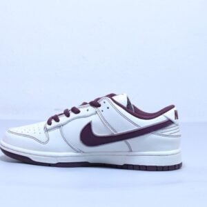 【AT2984】Nike x Supreme Nike SB Dunk Low Pro ヴィンテージロートップカジュアルスケートボードシューズホワイトワイン赤supreme