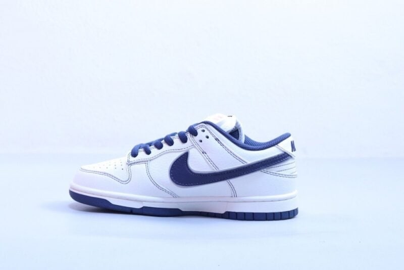 【AT2988】Nike x Supreme Nike SB Dunk Low Pro ビンテージローカット スケートボードシューズ ブルー supreme