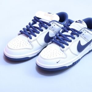 【AT2988】Nike x Supreme Nike SB Dunk Low Pro ビンテージローカット スケートボードシューズ ブルー supreme