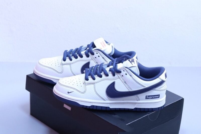 【AT2988】Nike x Supreme Nike SB Dunk Low Pro ビンテージローカット スケートボードシューズ ブルー supreme