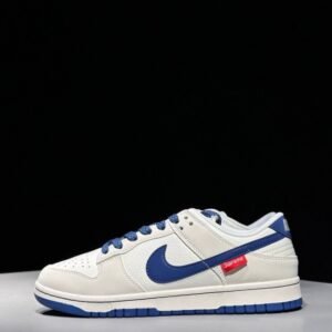 【AT2994】Nike x Supreme Nike Dunk Low スケートボードシューズSBシリーズ Supremeコラボ ベーシックで合わせやすいカジュアルスポーツシューズ 厚いシュータンの充填により快適性が大幅に向上します