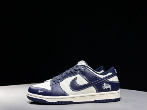 【AT2995】Nike x Stussy Nike Dunk Low スニーカー SBシリーズ Stussyコラボ ベーシックでスポーティなデザインの厚底スニーカー。厚い舌は履き心地をさらに向上させます。