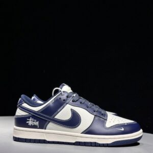 【AT2995】Nike x Stussy Nike Dunk Low スニーカー SBシリーズ Stussyコラボ ベーシックでスポーティなデザインの厚底スニーカー。厚い舌は履き心地をさらに向上させます。