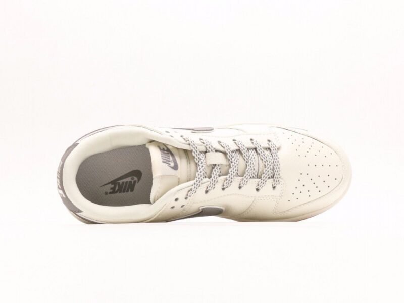 【AT2998】Supreme x Nike Dunk Lowのこのモデルは、伝統的な産業用生産ラインのデザイン制限を打破することを主張します。