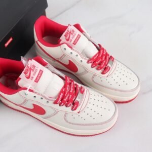 【AT3002】Nike x Supreme Nike Air Force 1 ′07 x Supremeコラボレーション ナイキ エア フォース1 ローカットスニーカー 牛革素材