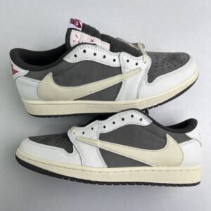 【AT3088】Travis Scott × Nike Air Jordan 1 Low OG SP "Reverse Mocha/Sail and Ridgerock"トラヴィススコット × ナイキ エアジョーダン1 ロー OG SP "リバース モカ/セイル アンド リッジロック" DM7866-162