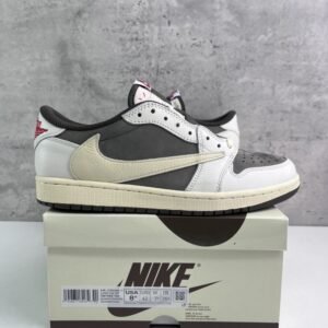 【AT3088】Travis Scott × Nike Air Jordan 1 Low OG SP "Reverse Mocha/Sail and Ridgerock"トラヴィススコット × ナイキ エアジョーダン1 ロー OG SP "リバース モカ/セイル アンド リッジロック" DM7866-162