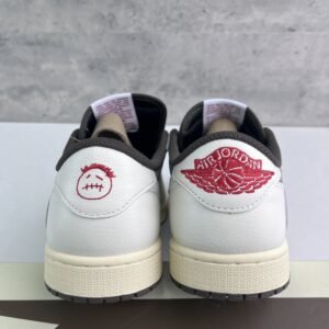【AT3088】Travis Scott × Nike Air Jordan 1 Low OG SP "Reverse Mocha/Sail and Ridgerock"トラヴィススコット × ナイキ エアジョーダン1 ロー OG SP "リバース モカ/セイル アンド リッジロック" DM7866-162