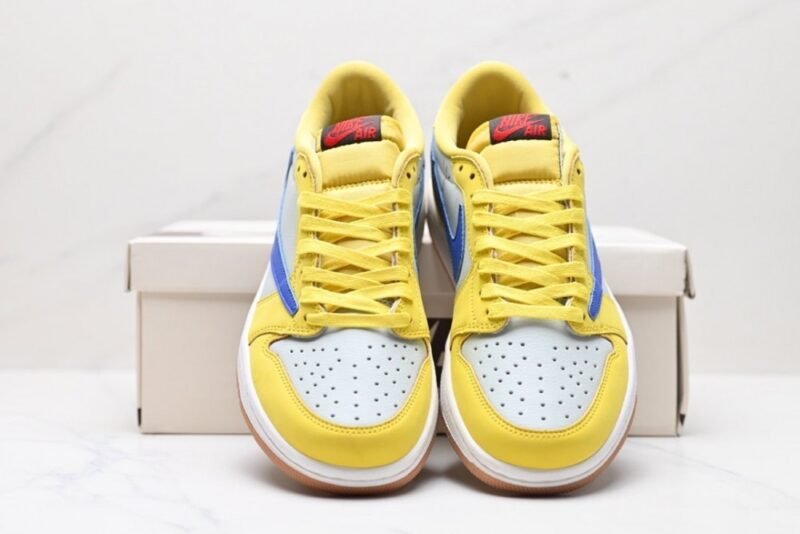 【AT3089】Travis Scott × Nike WMNS Air Jordan 1 Retro Low OG "Canary" トラヴィス・スコット × ナイキ ウィメンズ エアジョーダン1 レトロ ロー OG "カナリー" 品番: DZ4137-700