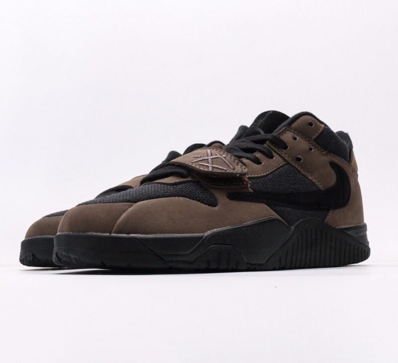 【AT3092】Nike ナイキ Jordan x Travis Scott Jumpman Jack TR Black and Dark Mocha トラヴィススコット × ナイキ ジョーダン ジャンプマンジャック ブラック アンド ダークモカ FZ8117-204