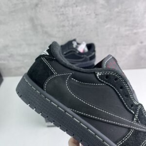 【AT3093】Travis Scott × Nike Air Jordan 1 Low OG SP "Black Phantom"トラヴィス・スコット × ナイキ エアジョーダン1 ロー OG SP "ブラック ファントム"です DM7866-001
