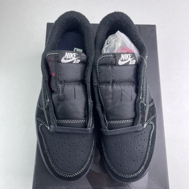 【AT3093】Travis Scott × Nike Air Jordan 1 Low OG SP "Black Phantom"トラヴィス・スコット × ナイキ エアジョーダン1 ロー OG SP "ブラック ファントム"です DM7866-001