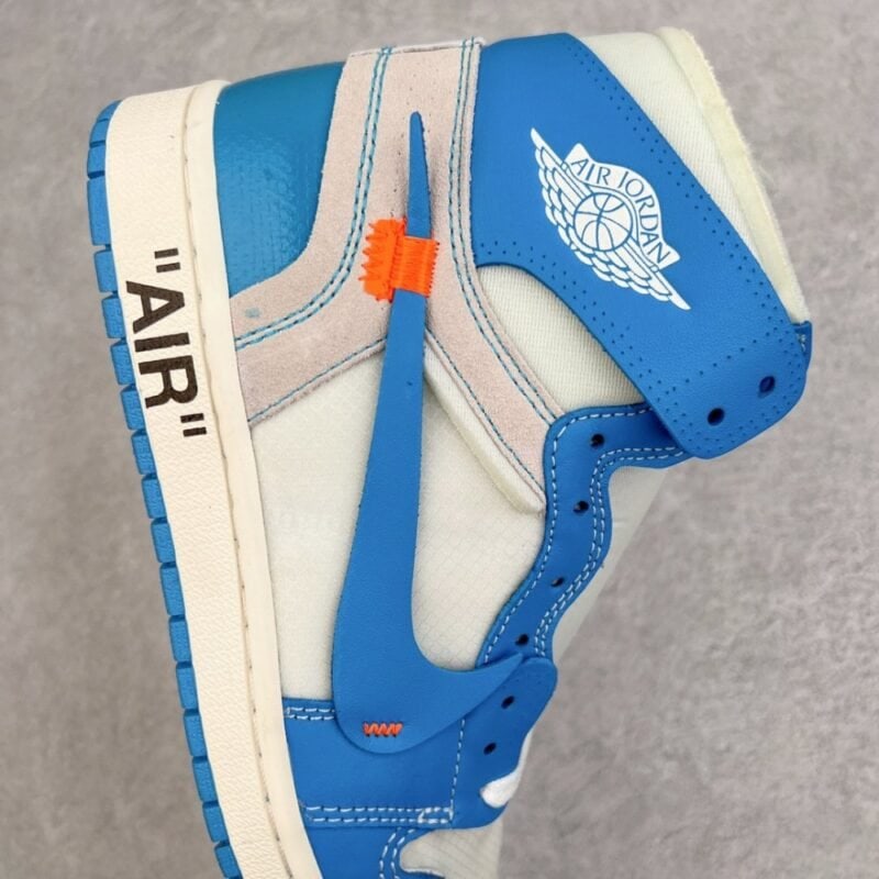 【AT3098】NIKE（ナイキ）× OFF-WHITE AIR JORDAN 1 POWDER BLUE UNC AQ0818-148 オフホワイト エアジョーダン1 パウダーブルー ハイカットスニーカー ホワイト/ブルー ブルー AQ0818-148