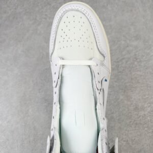 【AT3099】Off-White × Nike Air Jordan 1 Retro High "White" オフホワイト × ナイキ エアジョーダン 1 レトロ ハイ「ホワイト」AQ0818-100