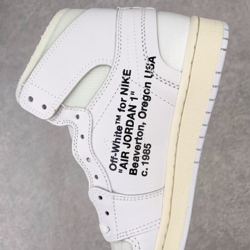 【AT3099】Off-White × Nike Air Jordan 1 Retro High "White" オフホワイト × ナイキ エアジョーダン 1 レトロ ハイ「ホワイト」AQ0818-100