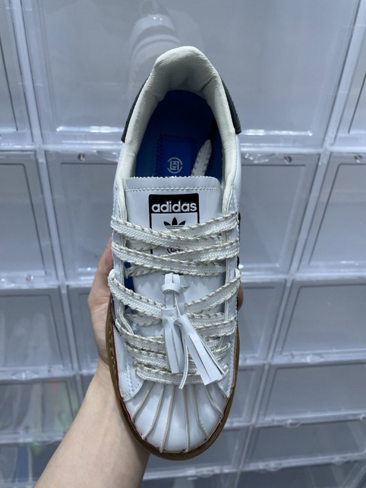 【AT3101】アディダスClot x Adidas Originals Superstarジェイソン・チャン新デザイン 製品番号: IH3132