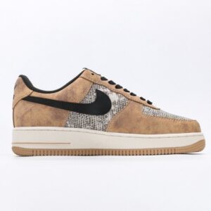 【AT3113】The North Face x Nike ノースフェイス×ナイキのAIR FORCE 1‘07。柔らかく、弾力があり、優れたクッション性能と秀逸なミッドソールデザインで、レトロと現代を融合させた外観が世界中で30年以上にわたって人気のForce 1を演出しています。