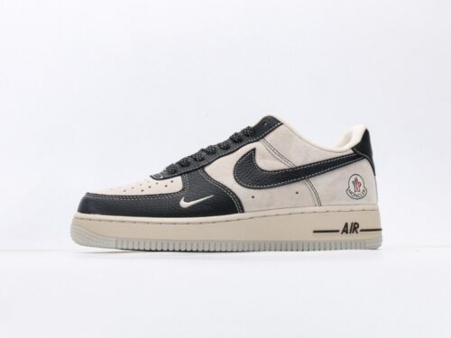 【AT3116】Nike AIR FORCE 1‘07 エアフォース1ローカットの汎用的なカジュアルスポーツシューズ。柔らかく、十分な反発力があり、優れたミッドソールデザインを備えることで、復古と現代の外観が組み合わされ、30年以上にわたって世界中で大流行するForce 1が完成します。