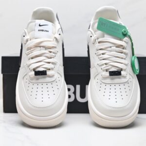 【AT3124】Ambush x Nike アンブッシュ× Nike Air Force 1 '07 Low "Phantom" コラボレーションモデル。この空軍1の低カットモデルは、カジュアルなデザインで楽しめます。
