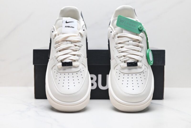 【AT3124】Ambush x Nike アンブッシュ× Nike Air Force 1 '07 Low "Phantom" コラボレーションモデル。この空軍1の低カットモデルは、カジュアルなデザインで楽しめます。