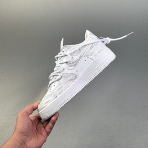 【AT3130】爆発的な人気の二次元テーマのNike Air Force 1 Low'07トレンドのシンボル、シューレースのないロートップカジュアルシューズ。
