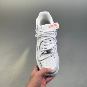 【AT3130】爆発的な人気の二次元テーマのNike Air Force 1 Low'07トレンドのシンボル、シューレースのないロートップカジュアルシューズ。