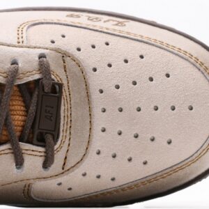 【AT3139】Nike AIR FORCE 1‘07 エアフォース1ローバーシャンキュアジョガーカジュアルスポーツスニーカー。柔らかく、弾力性に富んだクッショニングと優れたミッドソールデザインを備え、レトロとモダンが融合した外観が、30年以上にわたり世界中で大流行しているForce 1。