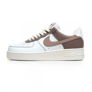 【AT3143】Nike Air Force 1 Low ’07 ベージュの爆発的なカラーリング、エアフォース1ローカットスニーカー。