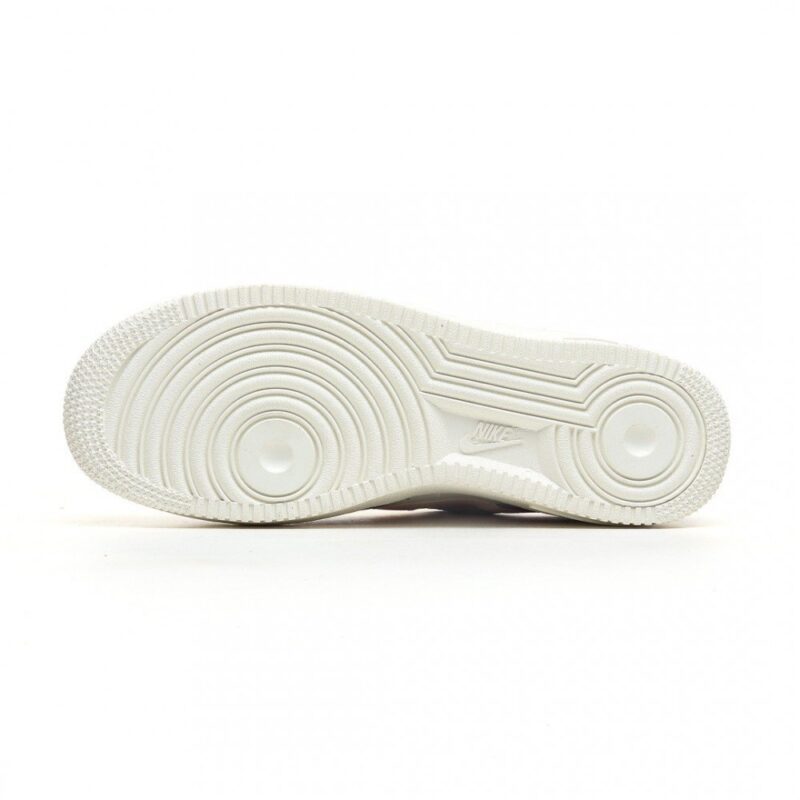 【AT3145】Nike Air Force 1 Low ’07 ライトパープルの爆発的な配色、エアフォース1ローカットカジュアルスニーカー