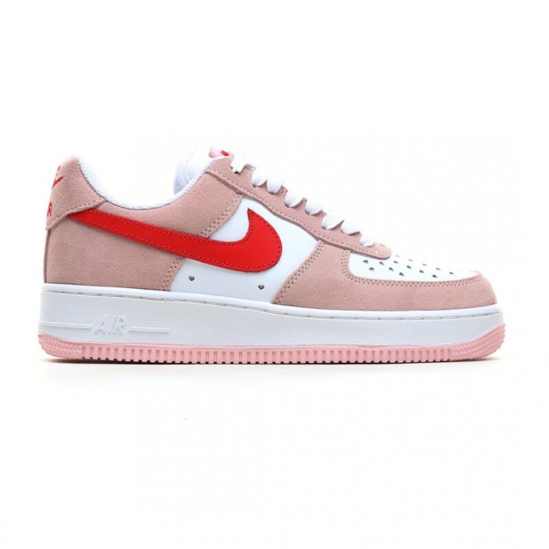 【AT3147】Nike Air Force 1 '07 QS "Valentine's Day" ピンク バレンタインデー エアフォース1号 フルレングスのハニカムエアクッション