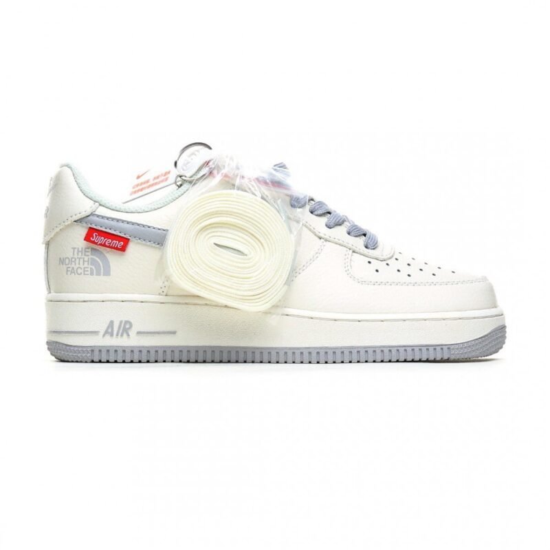 【AT3149】Supreme x The North Face x Nike Air Force 1'07 Low コラボレーションモデル エアフォース1 '07 ロー 足首の低いカジュアルスニーカー