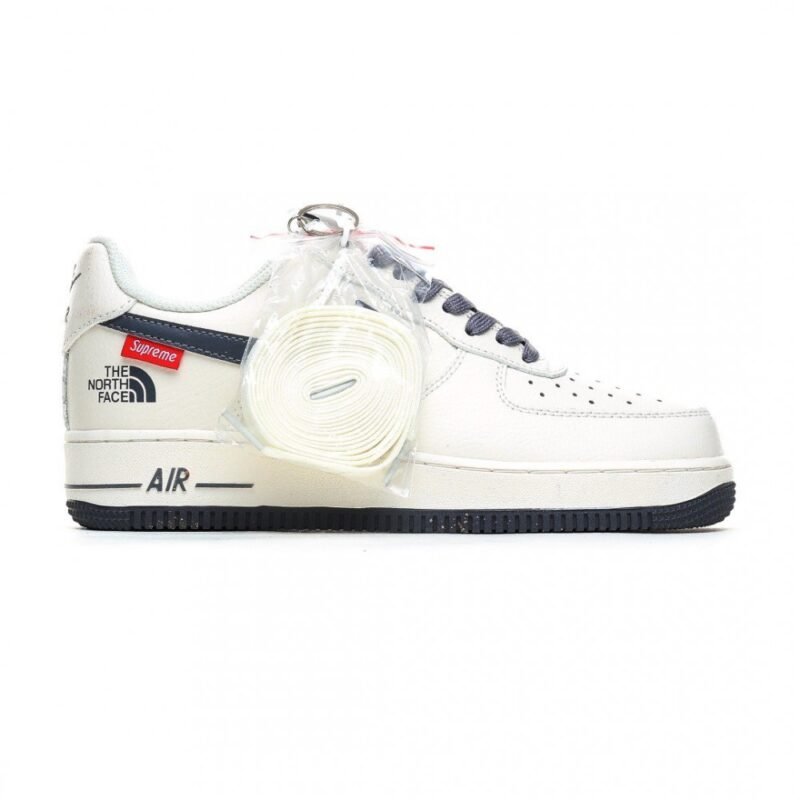 【AT3150】Supreme x The North Face x Nike Air Force 1'07 Lowコラボレーションモデル エアフォース1'07 ローカットスニーカー