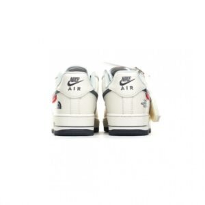 【AT3150】Supreme x The North Face x Nike Air Force 1'07 Lowコラボレーションモデル エアフォース1'07 ローカットスニーカー